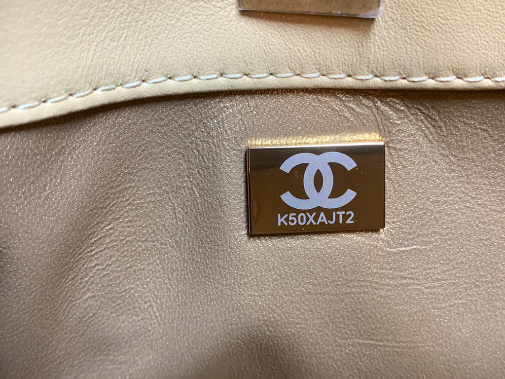 Chanel AS3259 Hobo Shoulder Lambskin Handbag Apricot