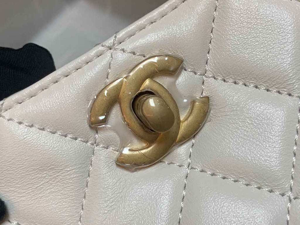 Chanel AS3259 Hobo Shoulder Lambskin Handbag White