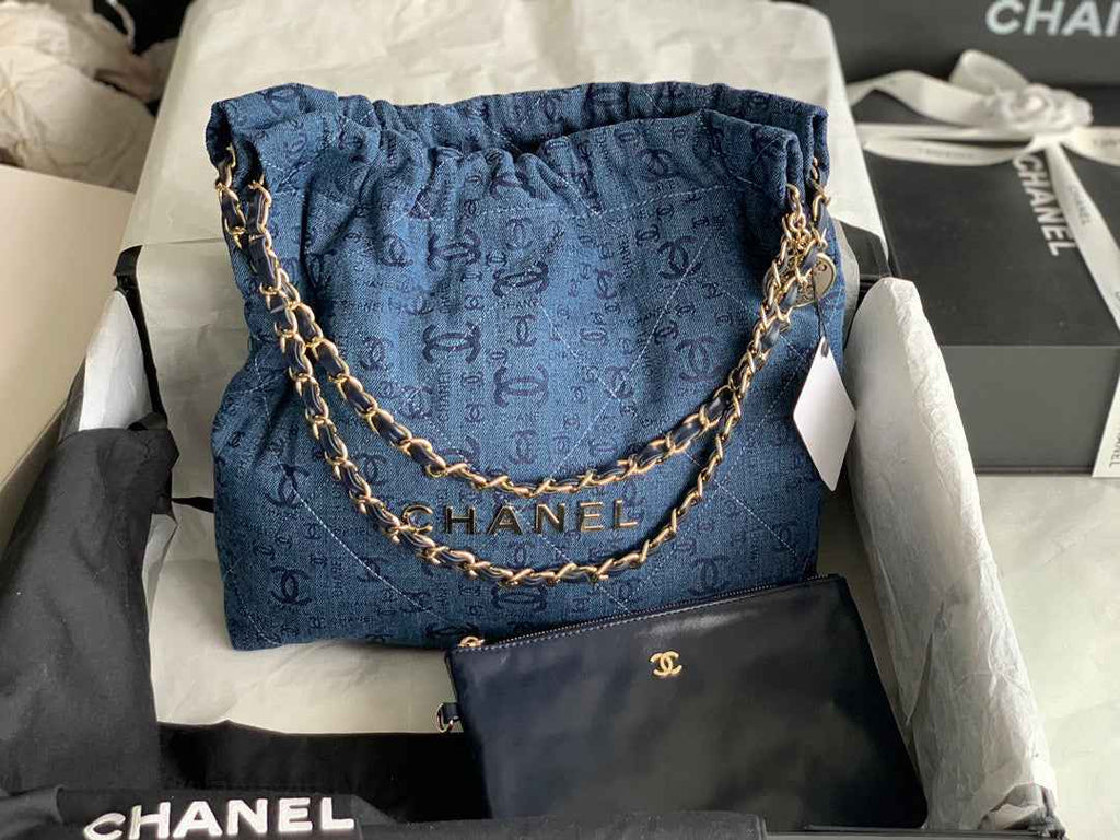 Chanel AS3260 22 Small Handbag Gold-Tone Metal Blue