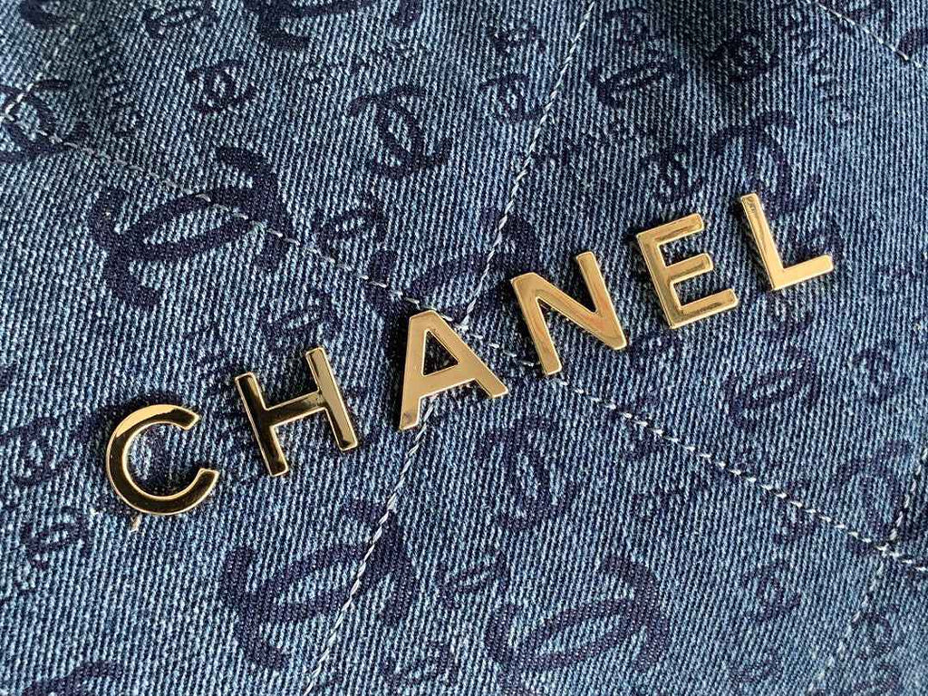 Chanel AS3260 22 Small Handbag Gold-Tone Metal Blue