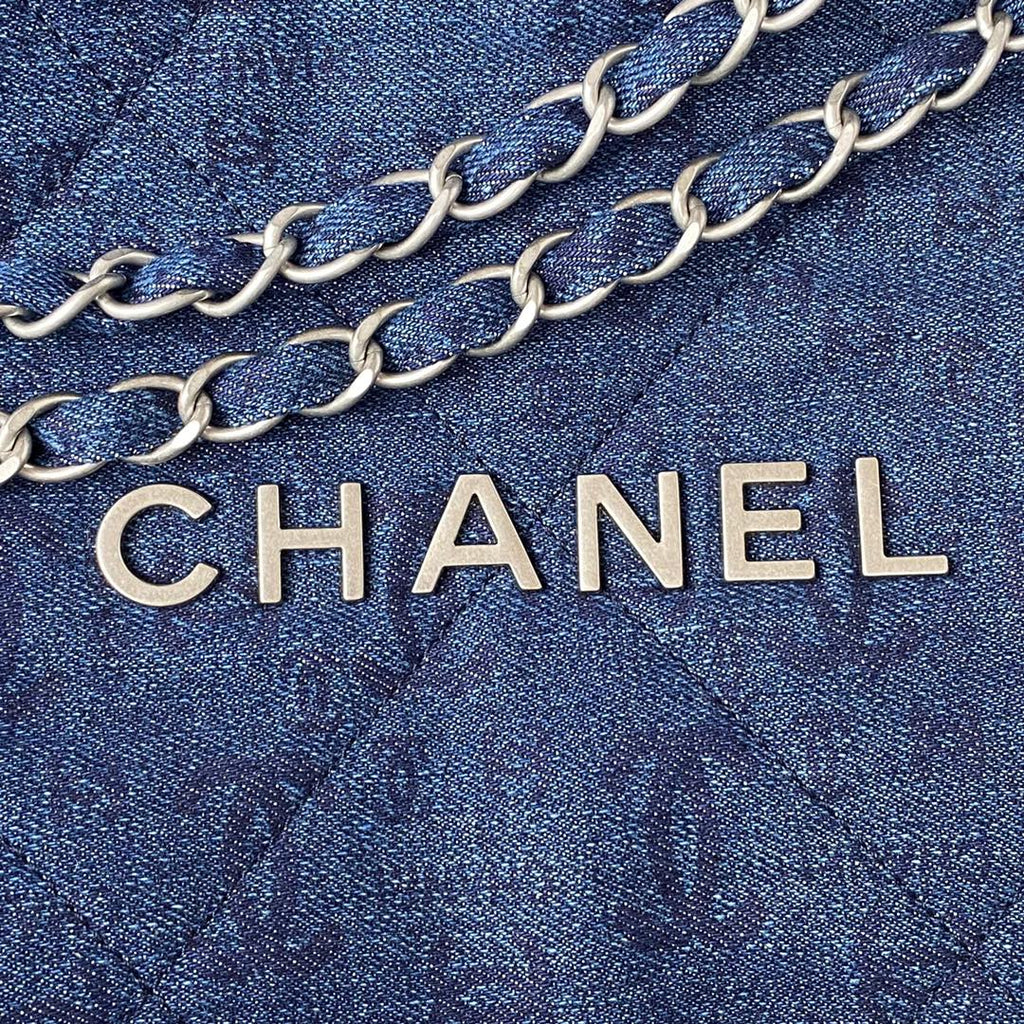 Chanel AS3260 22 Small Handbag Silver-Tone Metal Blue
