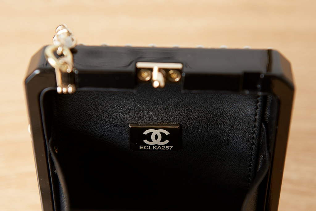 Chanel AS3264 Evening Bag Lambskin Plexi gold White