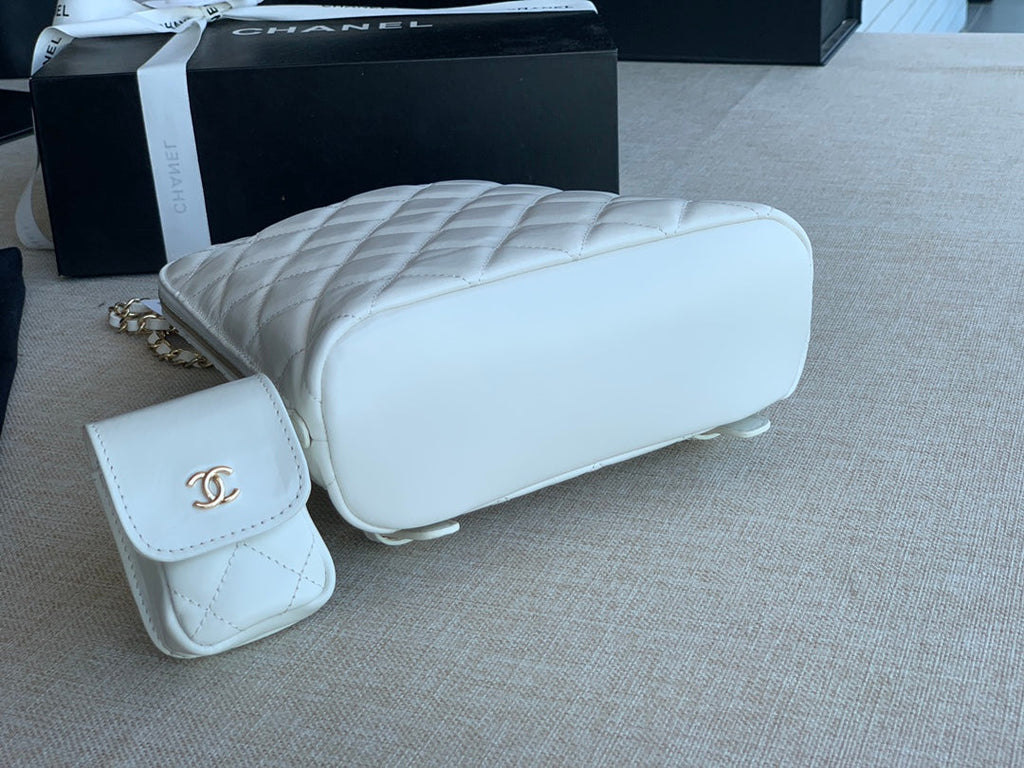 Chanel AS3332 CC Rucksack Backpack Calfskin leather White