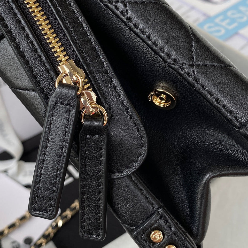 Chanel AS3345 Vanity Case Calfskin Black