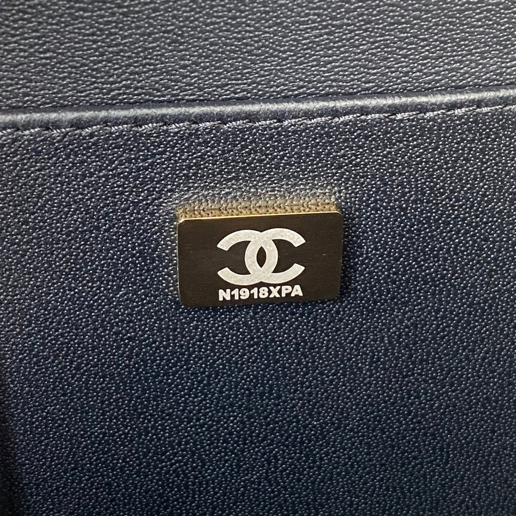 Chanel AS3345 Vanity Case Calfskin Black