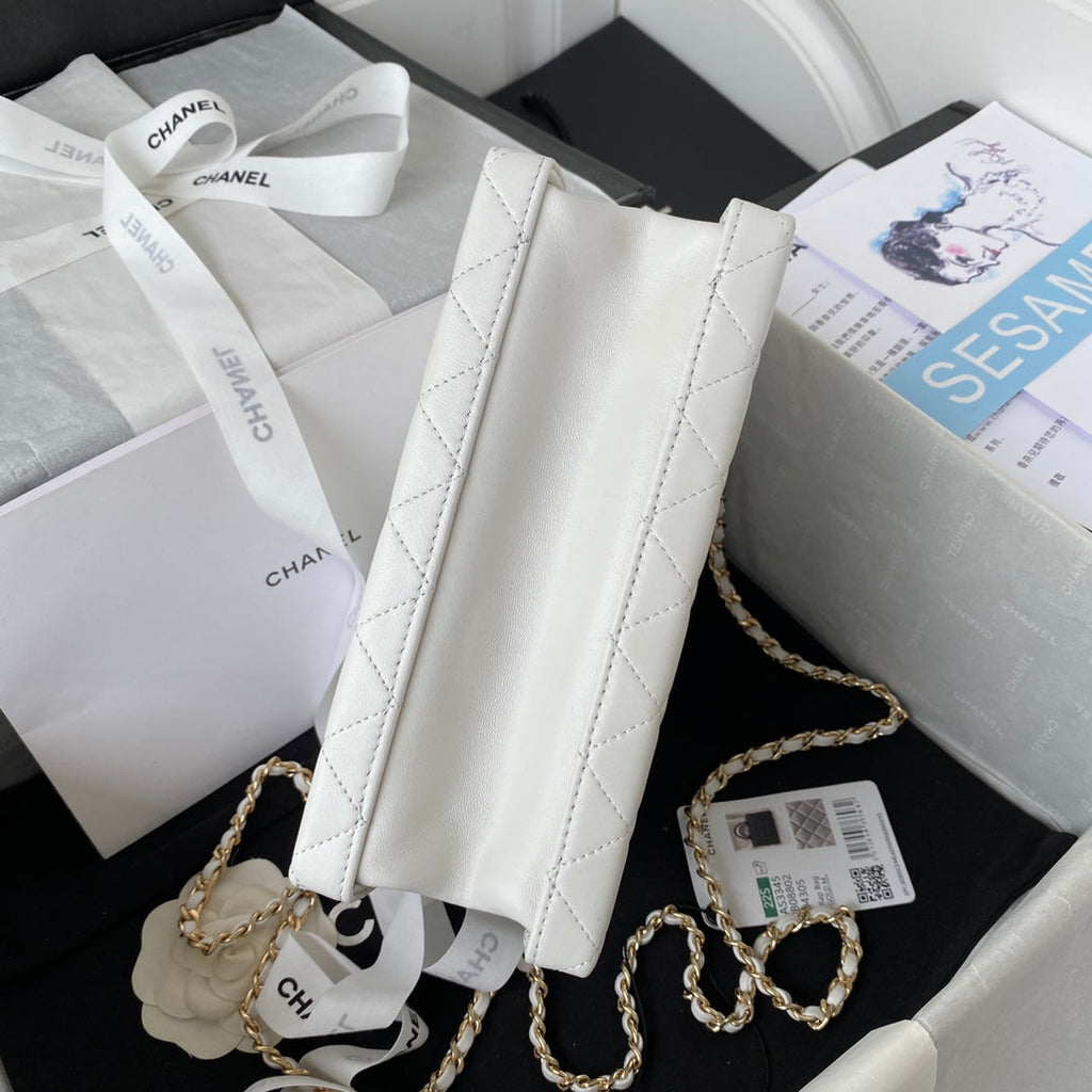 Chanel AS3345 Vanity Case Calfskin white