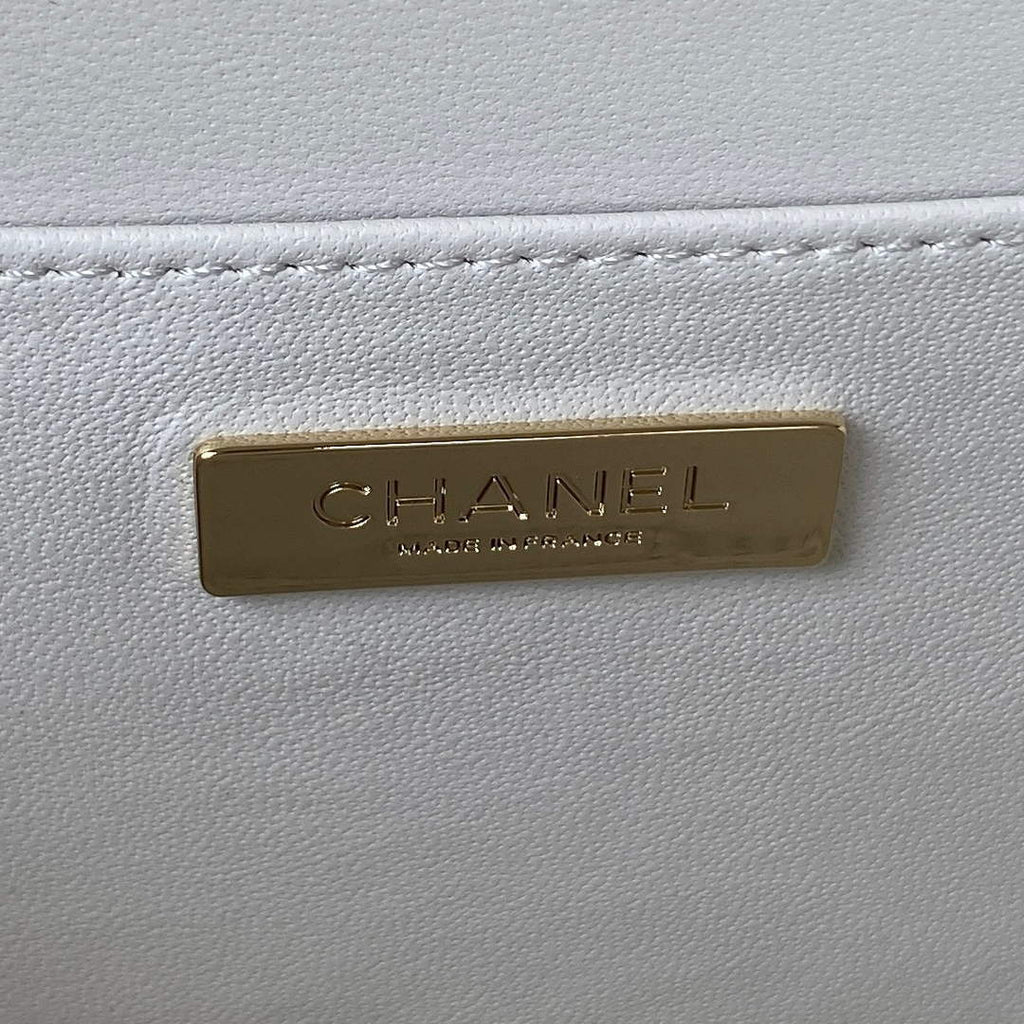 Chanel AS3345 Vanity Case Calfskin white