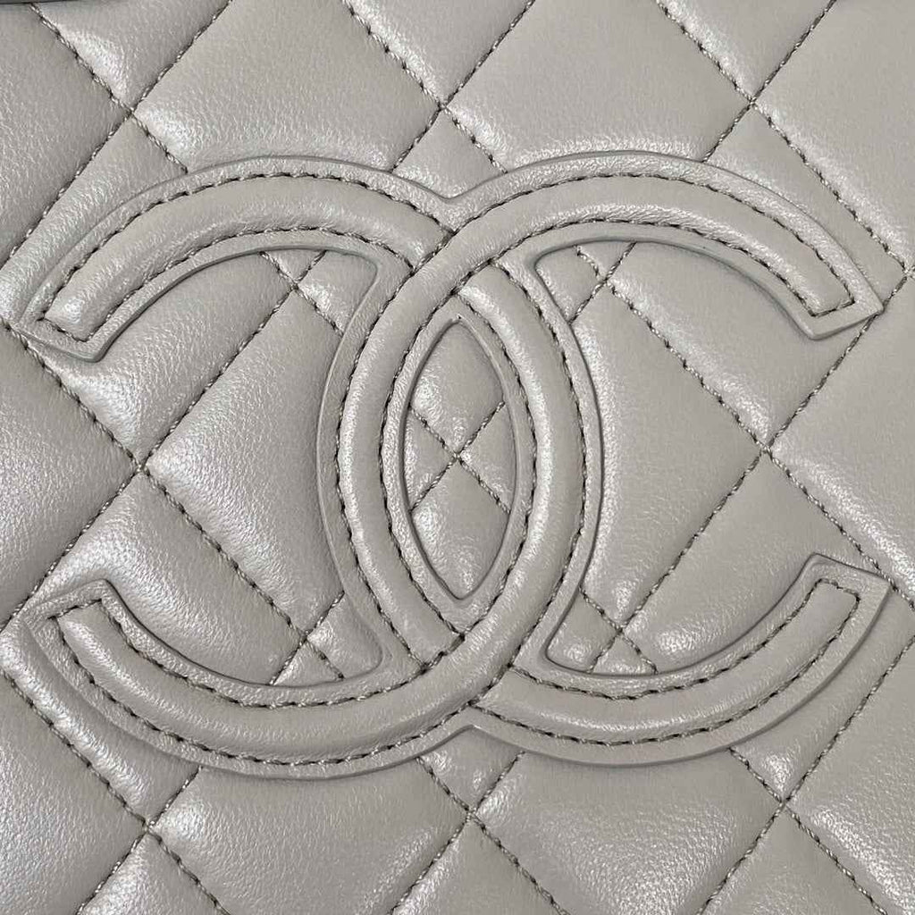 Chanel AS3345 Vanity Case Calfskin Gray