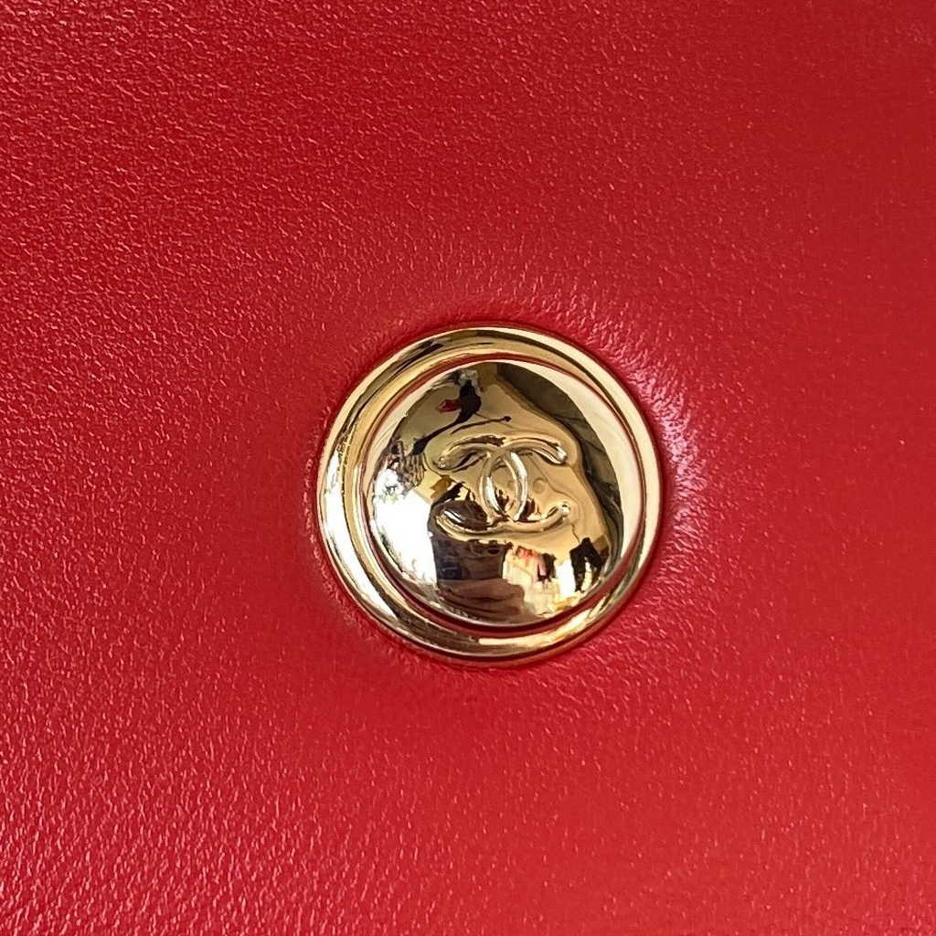 Chanel AS3356 Flap bag Shiny Calfskin gold-tone metal Red