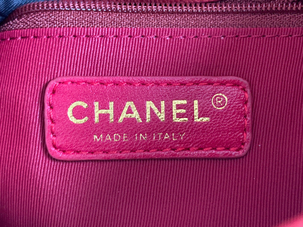 Chanel AS3369 Small Flap Bag Shiny Calfskin Gold-Tone Metal Red