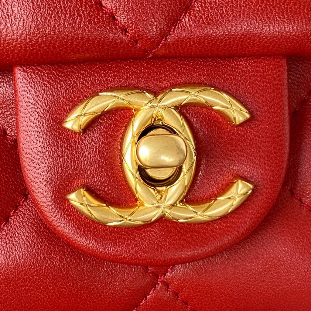 Chanel AS3393 Small Flap Bag Lambskin Red