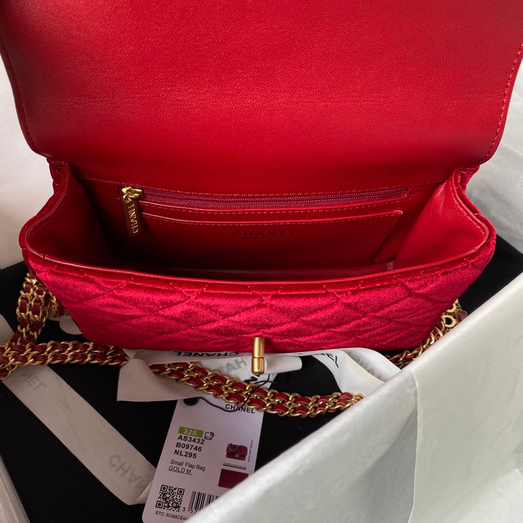 Chanel AS3432 Tote Flap Bag Red Velvet Gold-tone metal