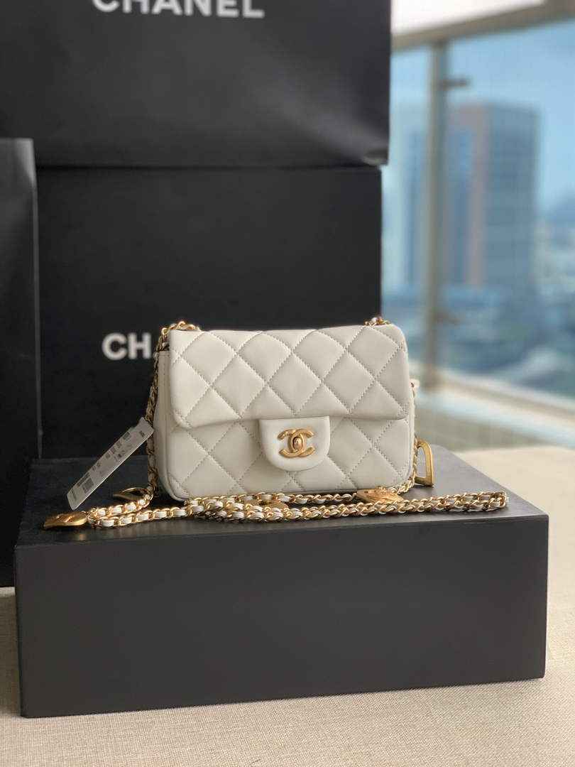 Chanel AS3456 Mini Flap Bag Lambskin white