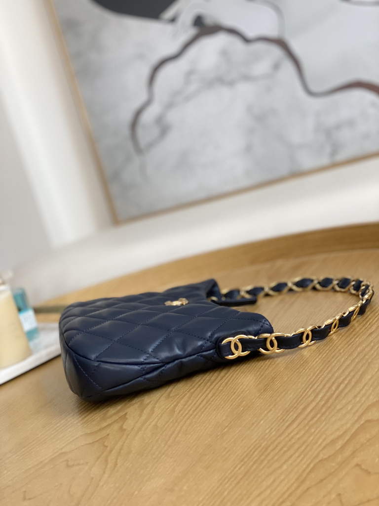 Chanel AS3562 Hobo Handbag Navy blue Lambskin & Gold-Tone Metal