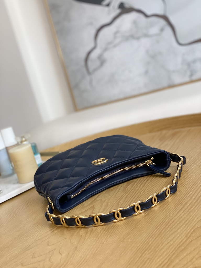 Chanel AS3562 Hobo Handbag Navy blue Lambskin & Gold-Tone Metal