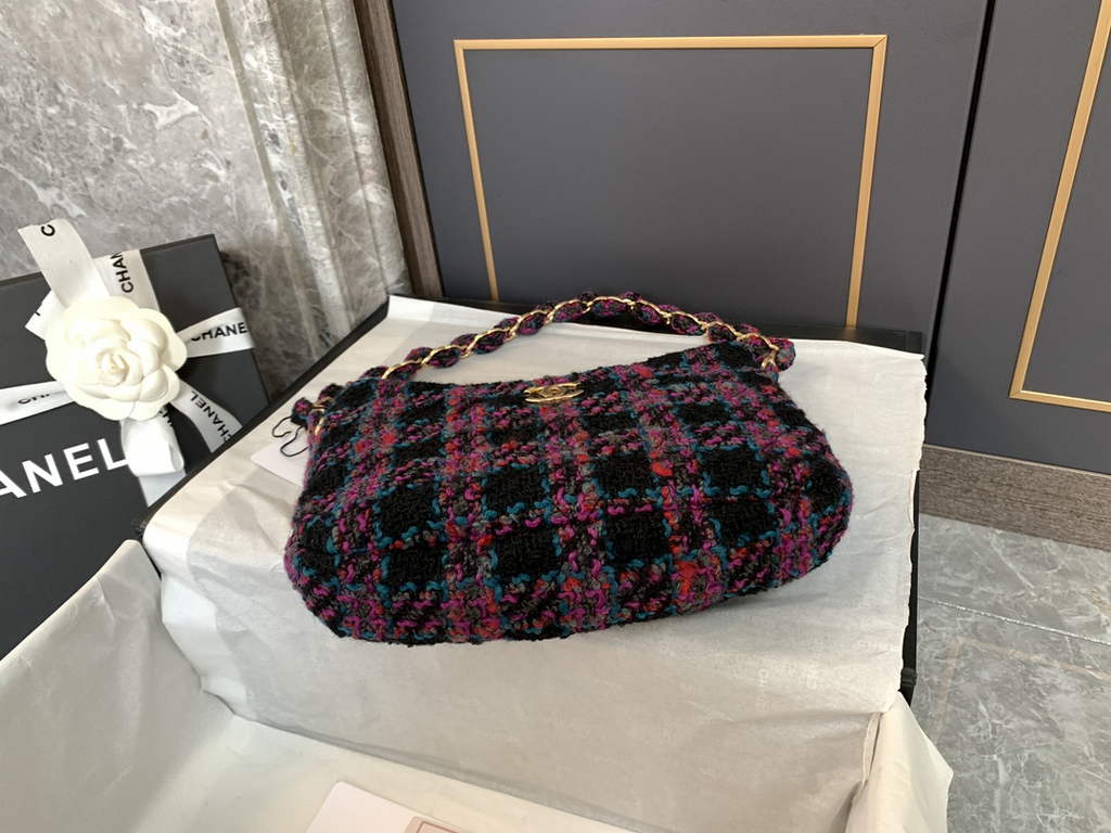 Chanel AS3562 Hobo Handbag Pink Black Tweeds Fabrics & Gold-Tone Metal