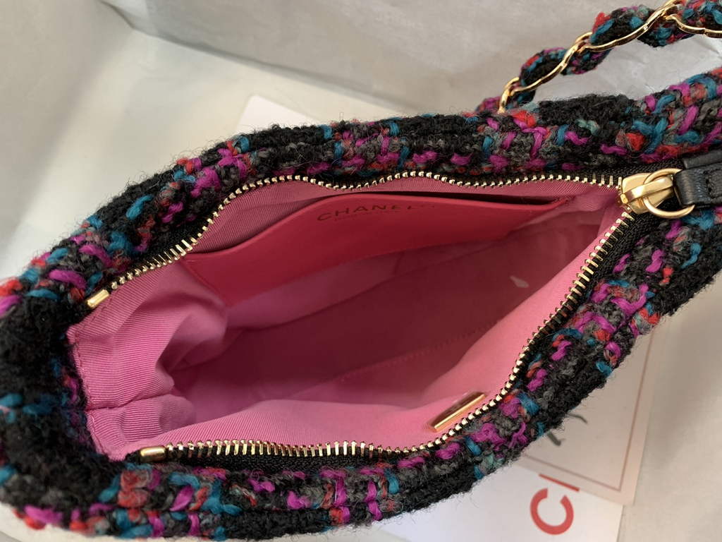 Chanel AS3562 Hobo Handbag Pink Black Tweeds Fabrics & Gold-Tone Metal