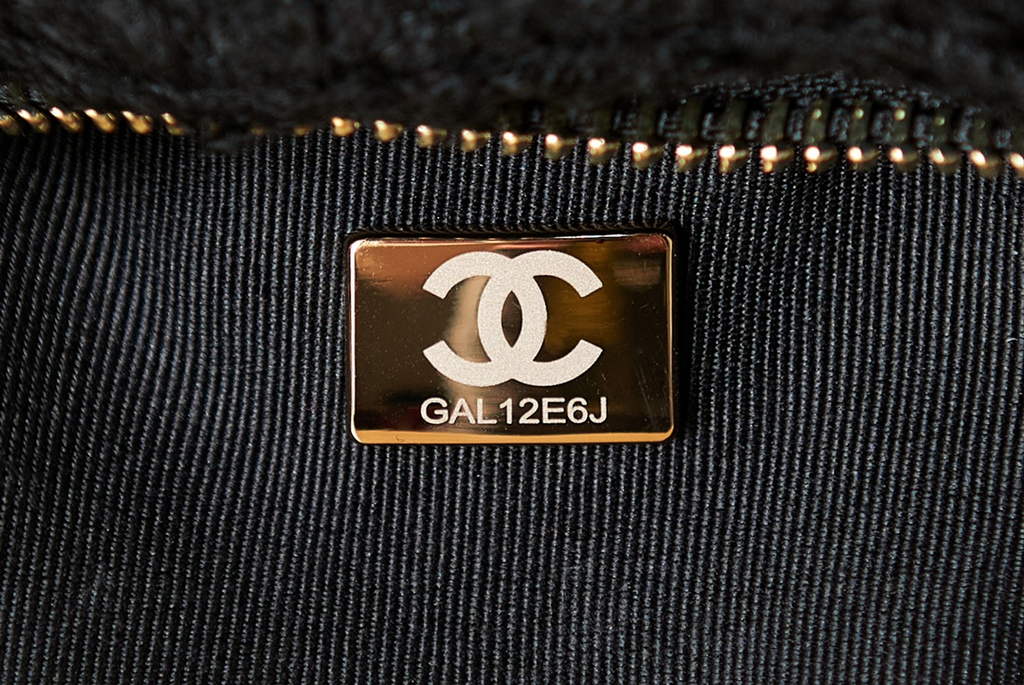Chanel AS3562 Hobo Handbag Black Tweeds Fabrics & Gold-Tone Metal