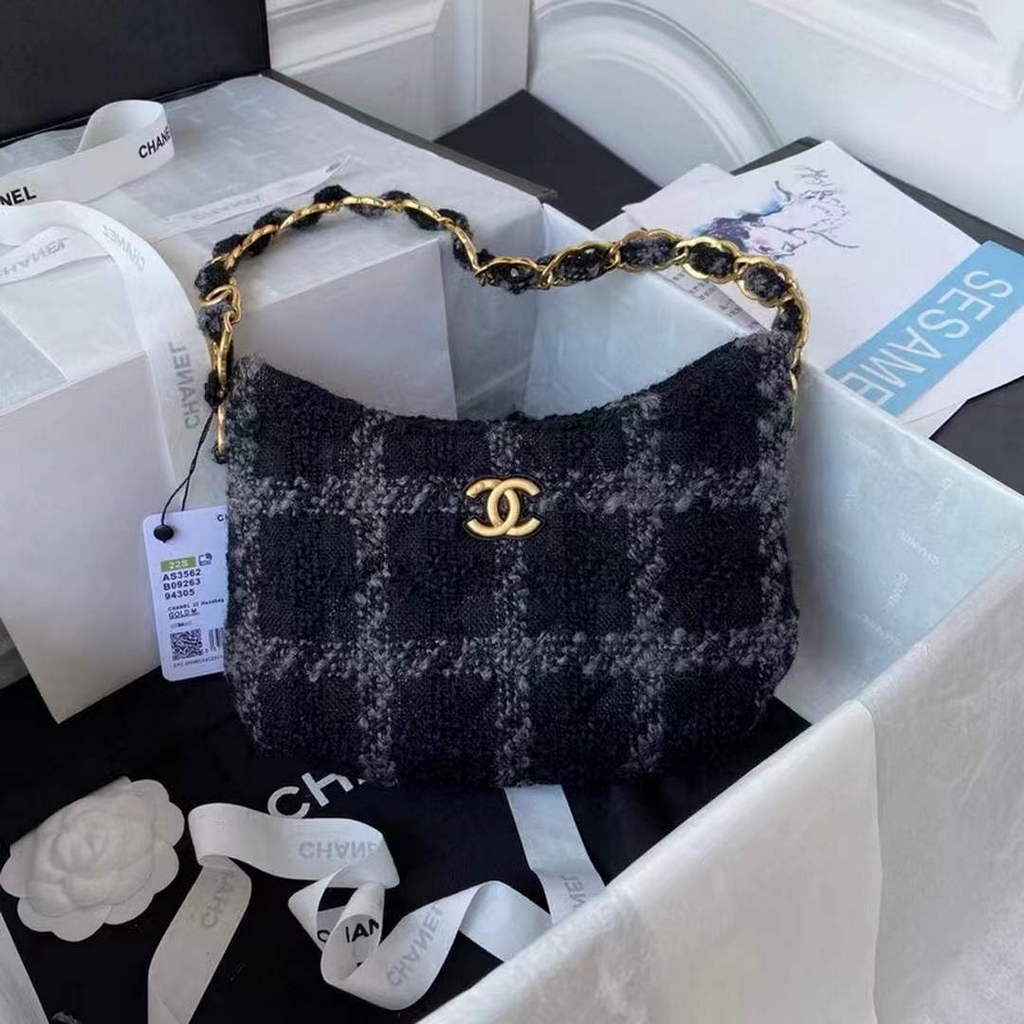 Chanel AS3562 Hobo Handbag Black Gray Tweeds Fabrics & Gold-Tone Metal