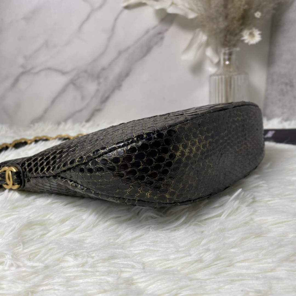 Chanel AS3562 Hobo Handbag Black Snake & Gold-Tone Metal