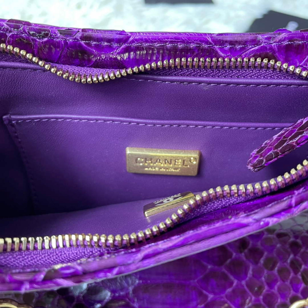 Chanel AS3562 Hobo Handbag Snake & Gold-Tone Metal Purple
