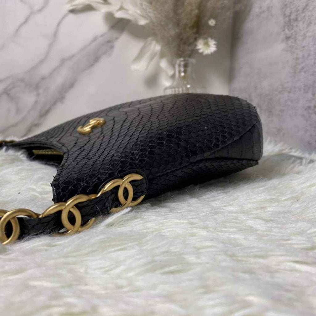 Chanel AS3562 Hobo Handbag Snake & Gold-Tone Metal Black