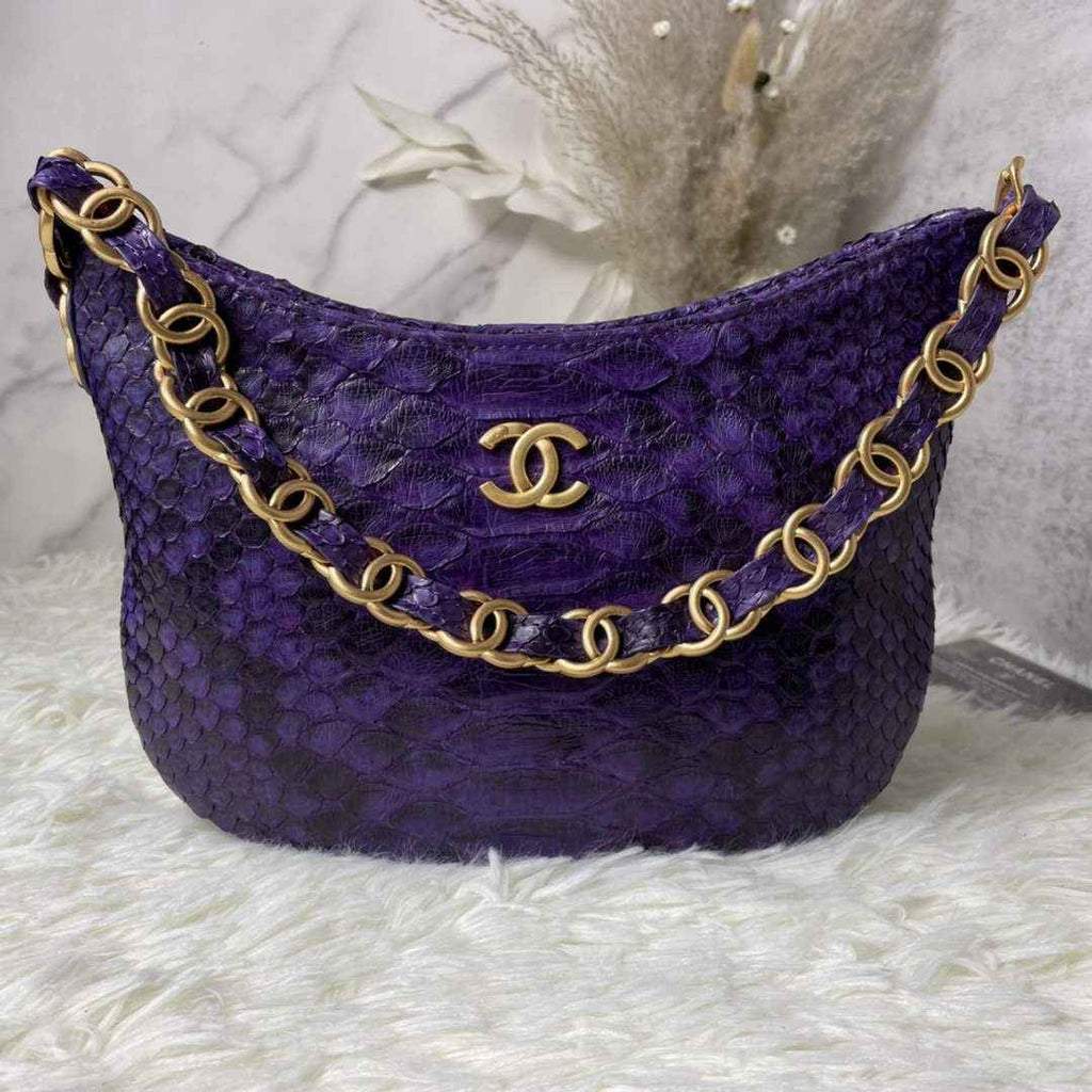 Chanel AS3562 Hobo Handbag Snake & Gold-Tone Metal Purple