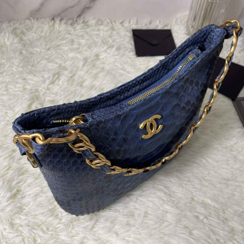Chanel AS3562 Hobo Handbag Snake & Gold-Tone Metal Blue