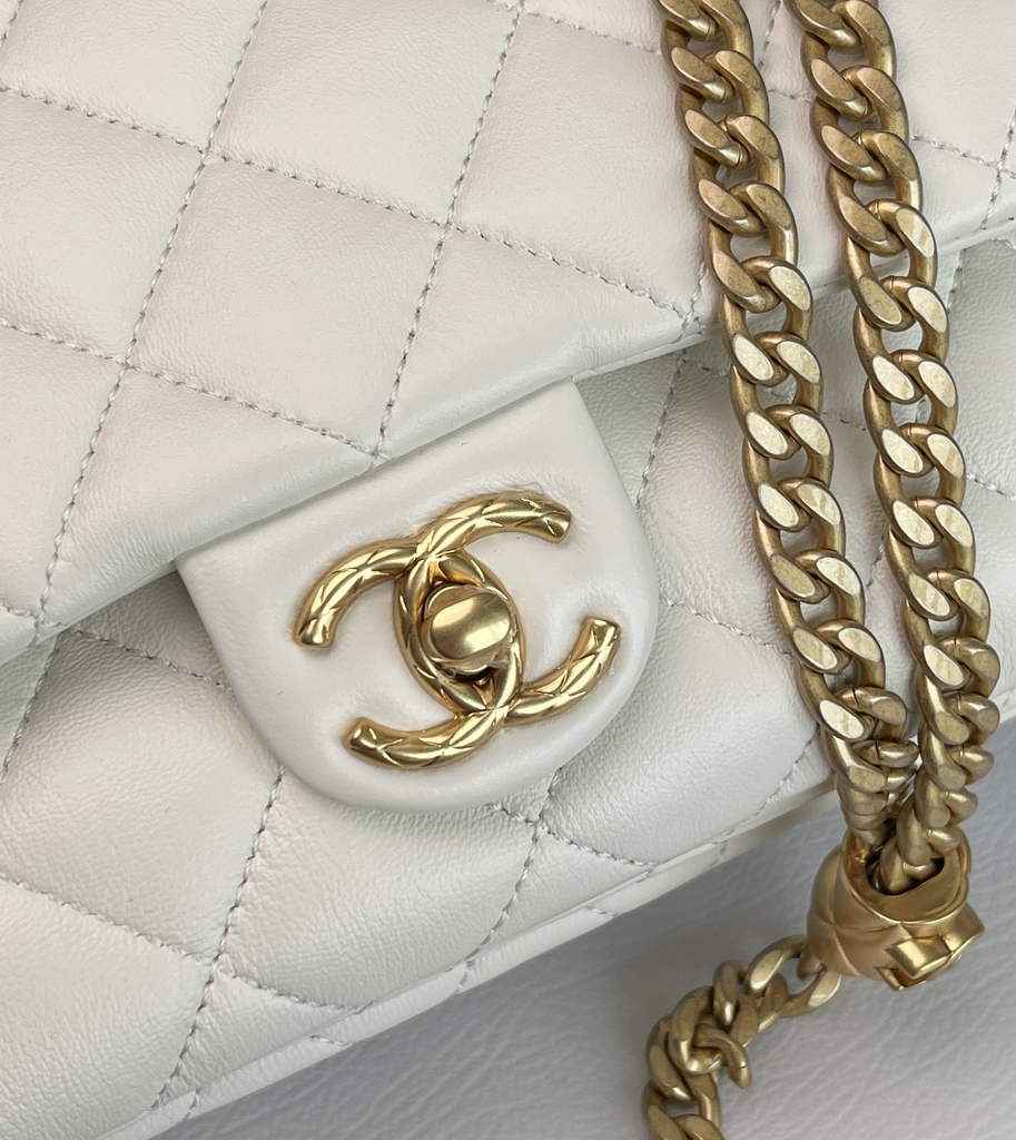 Chanel AS3609 Flap Bag Lambskin White