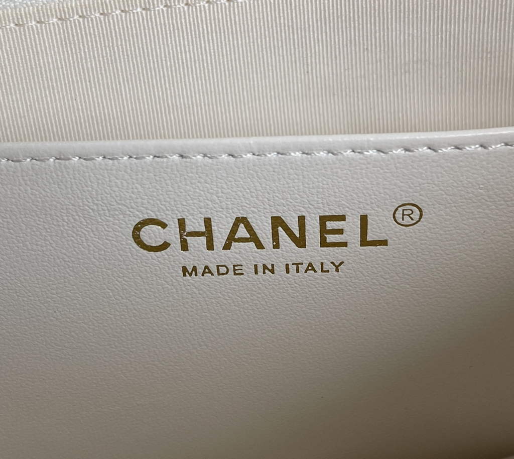 Chanel AS3609 Flap Bag Lambskin White