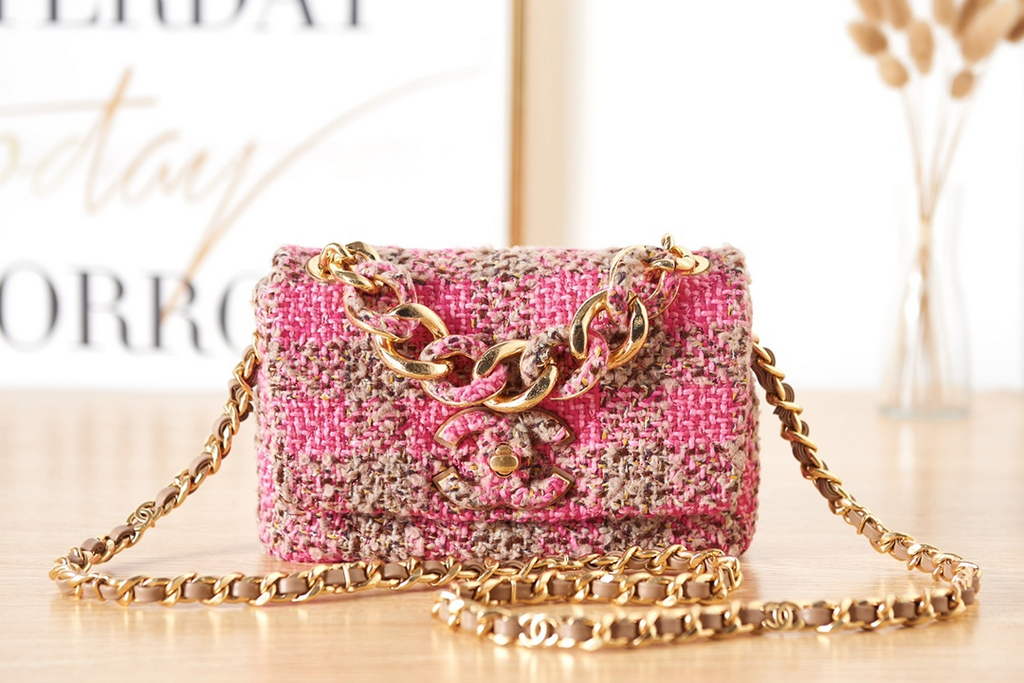 Chanel AS3611 Small Flap Bag Wool tweed gold-tone Pink