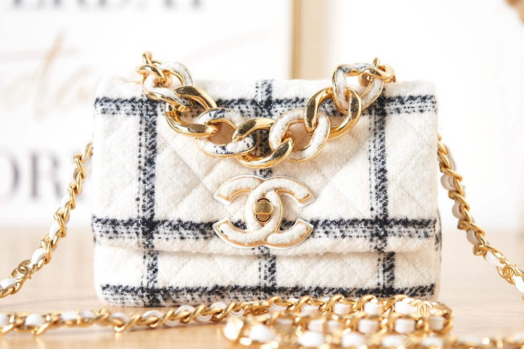 Chanel AS3611 Small Flap Bag Wool tweed gold-tone White