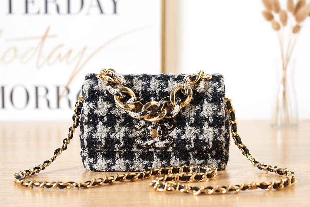 Chanel AS3611 Small Flap Bag Wool tweed gold-tone Gray
