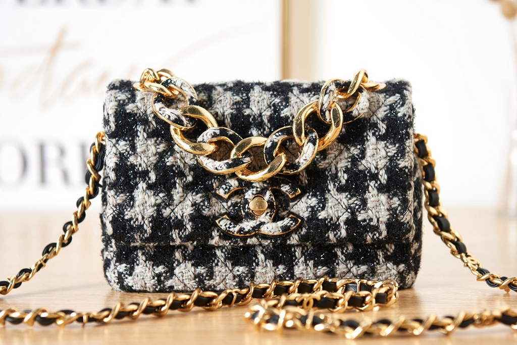 Chanel AS3611 Small Flap Bag Wool tweed gold-tone Gray