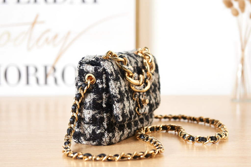 Chanel AS3611 Small Flap Bag Wool tweed gold-tone Gray