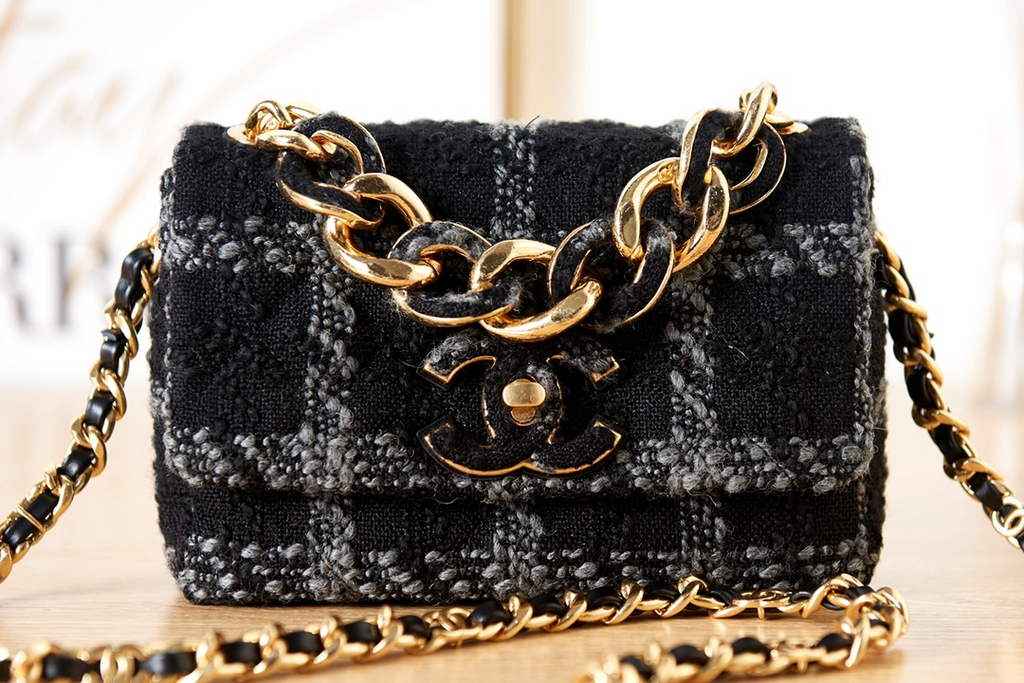 Chanel AS3611 Small Flap Bag Wool tweed gold-tone Black