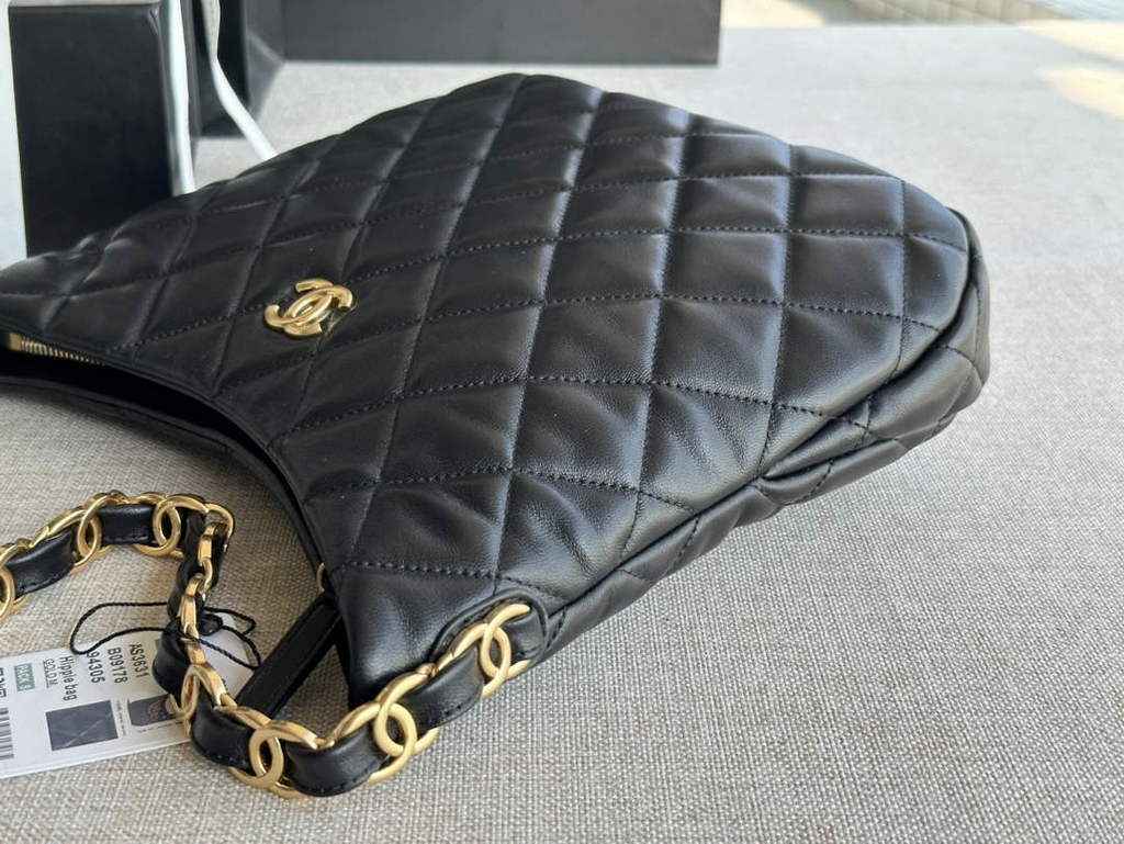 Chanel AS3631 Hobo Handbag Black Lambskin & Gold-Tone Metal