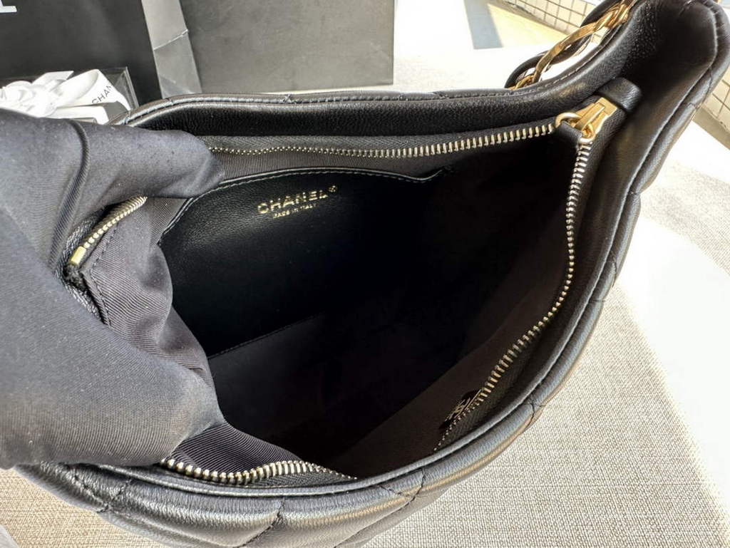 Chanel AS3631 Hobo Handbag Black Lambskin & Gold-Tone Metal