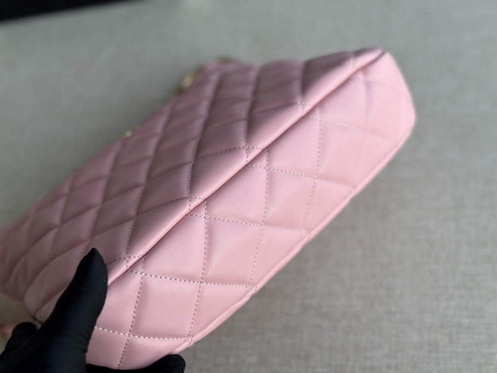 Chanel AS3631 Hobo Handbag Pink Lambskin & Gold-Tone Metal