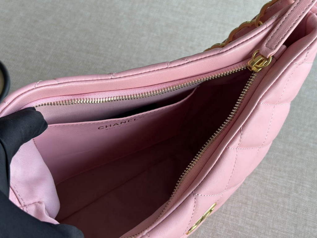 Chanel AS3631 Hobo Handbag Pink Lambskin & Gold-Tone Metal