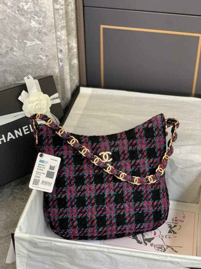 Chanel AS3631 Hobo Handbag Black Pink Tweeds Fabrics & Gold-Tone Metal