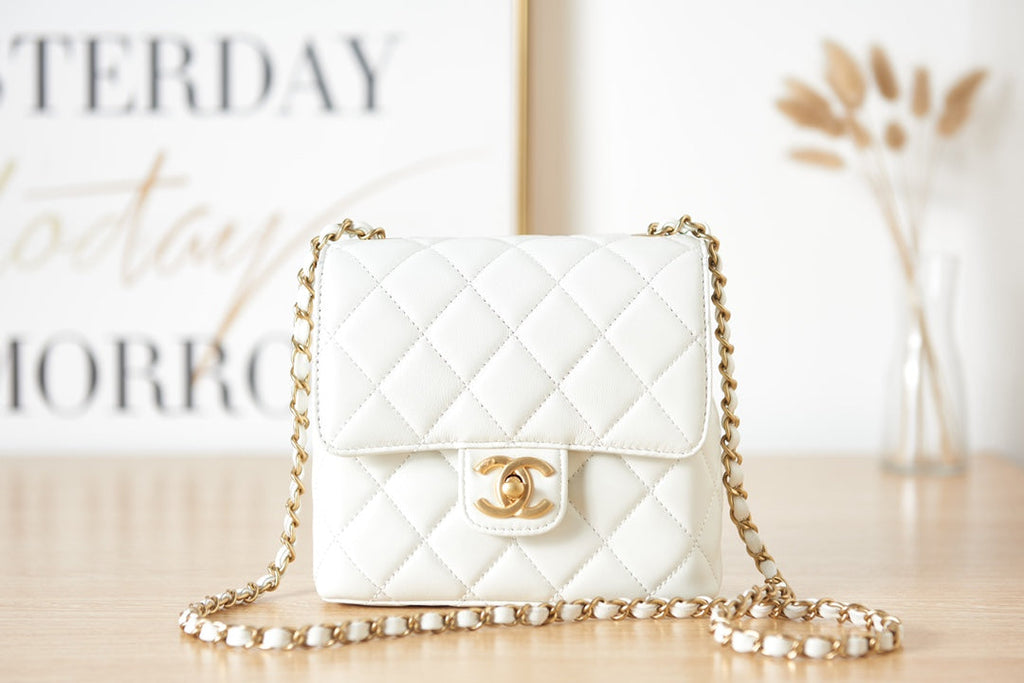 Chanel AS3648 Mini Flap Bag Lambskin Gold-Tone Metal White