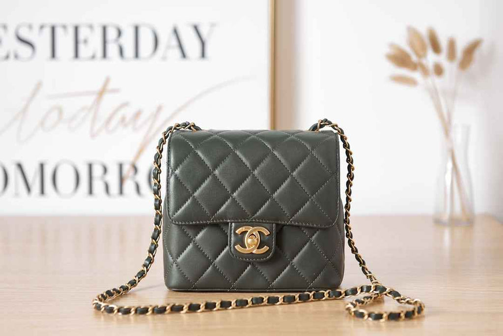 Chanel AS3648 Mini Flap Bag Lambskin Gold-Tone Metal Green