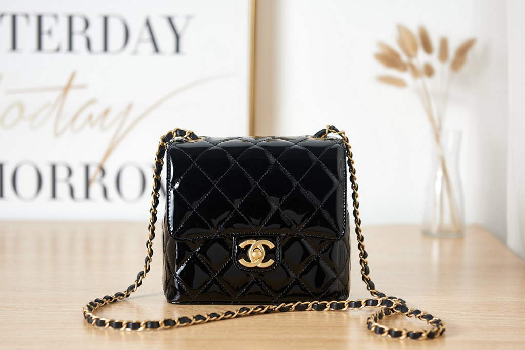 Chanel AS3648 Mini Flap Bag Patent Calfskin Gold-Tone Metal Black