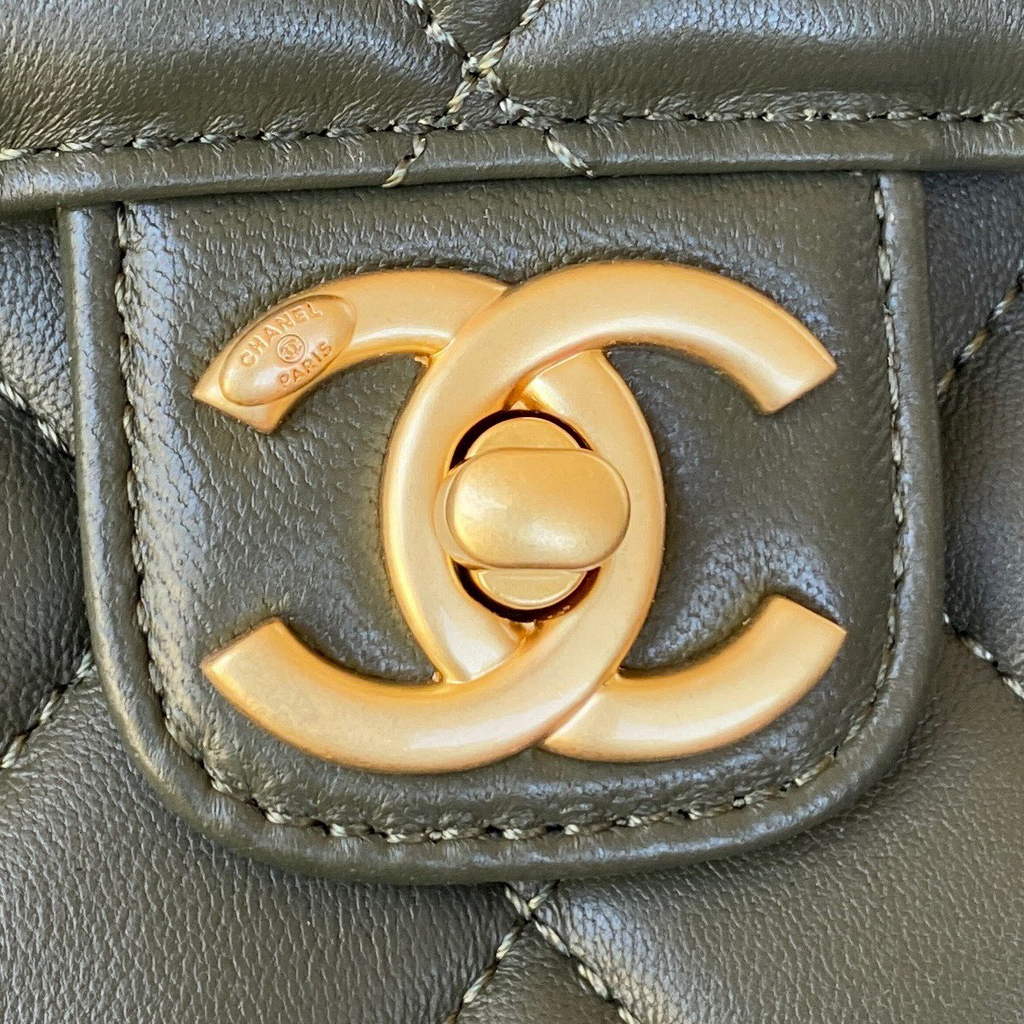 Chanel AS3649 Small Flap Bag Lambskin Gold-Tone Metal Green