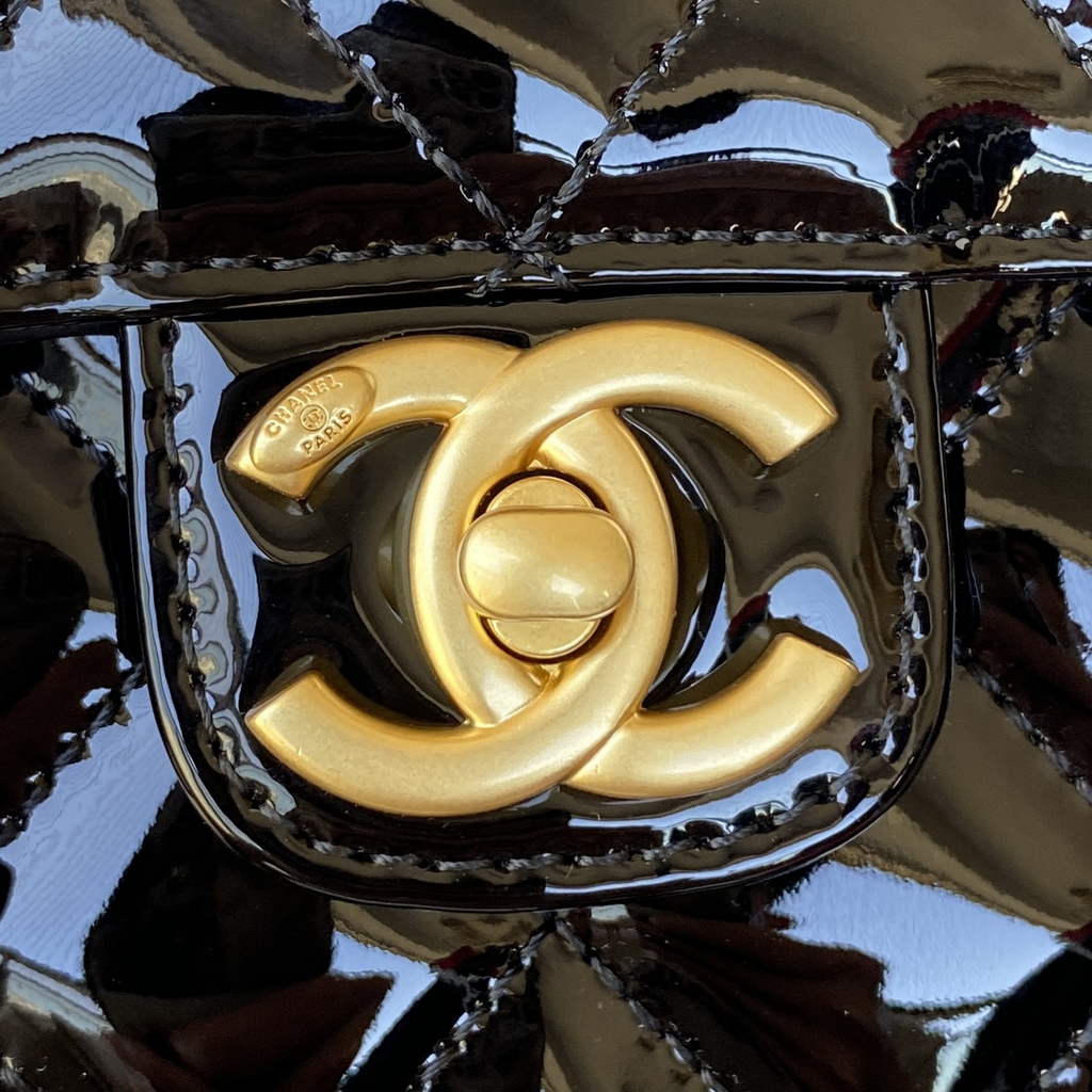 Chanel AS3649 Small Flap Bag Patent Calfskin Gold-Tone Metal Black