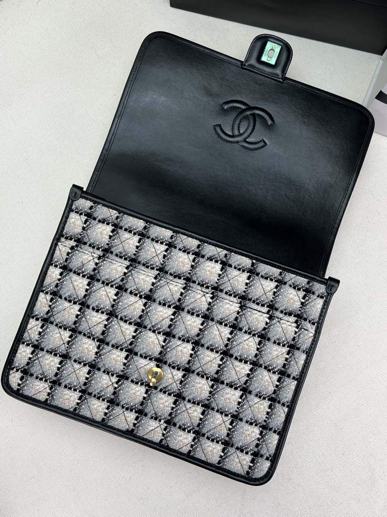 Chanel AS3662 Large Backpack Wool Tweed gold-tone metal White