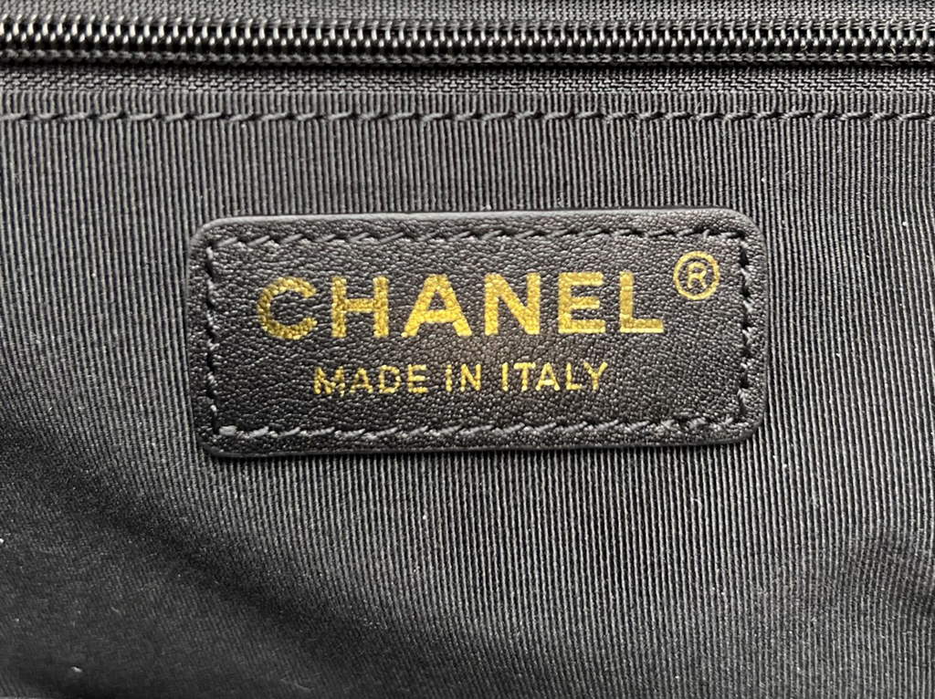 Chanel AS3662 Large Backpack Wool Tweed gold-tone metal White