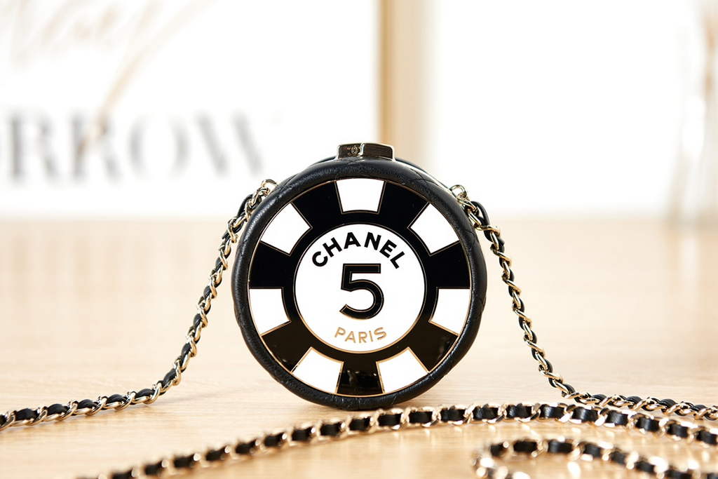 Chanel AS3669 vanity cases Shoulder Bag in black