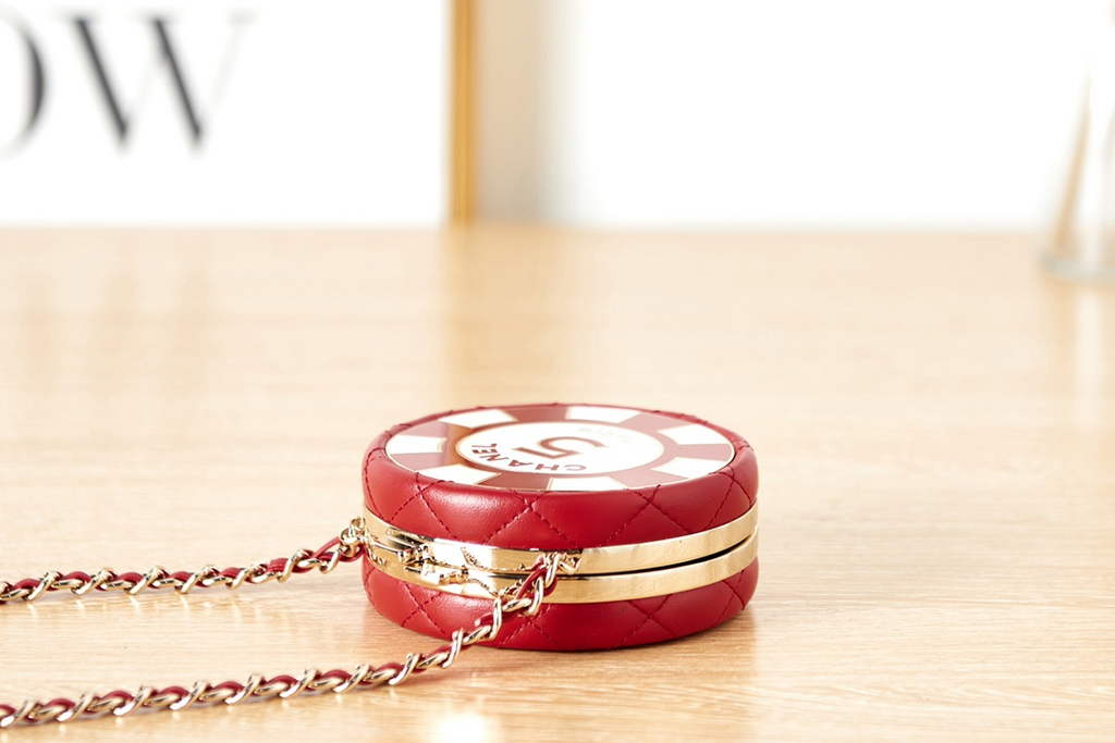 Chanel AS3669 vanity cases Shoulder Bag in Red